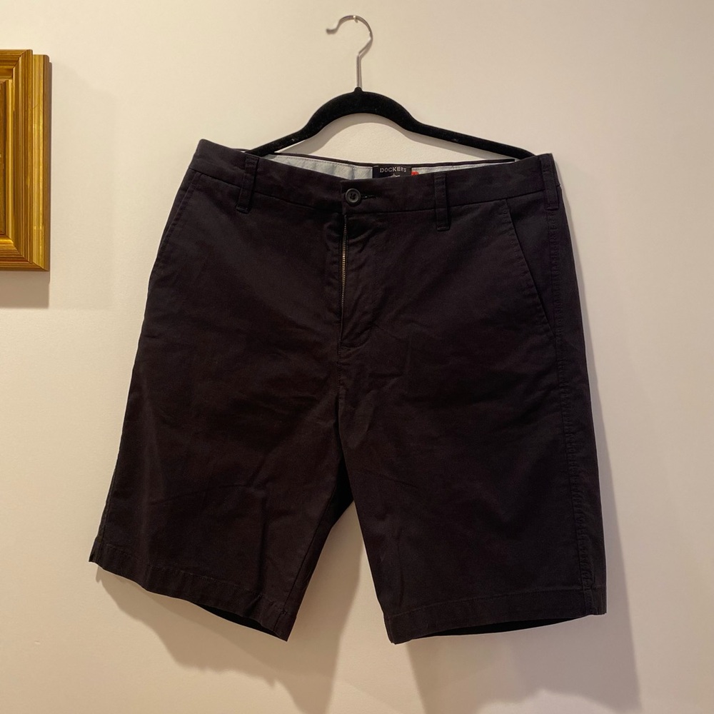 NWT Dockers Ultimate Short 32”